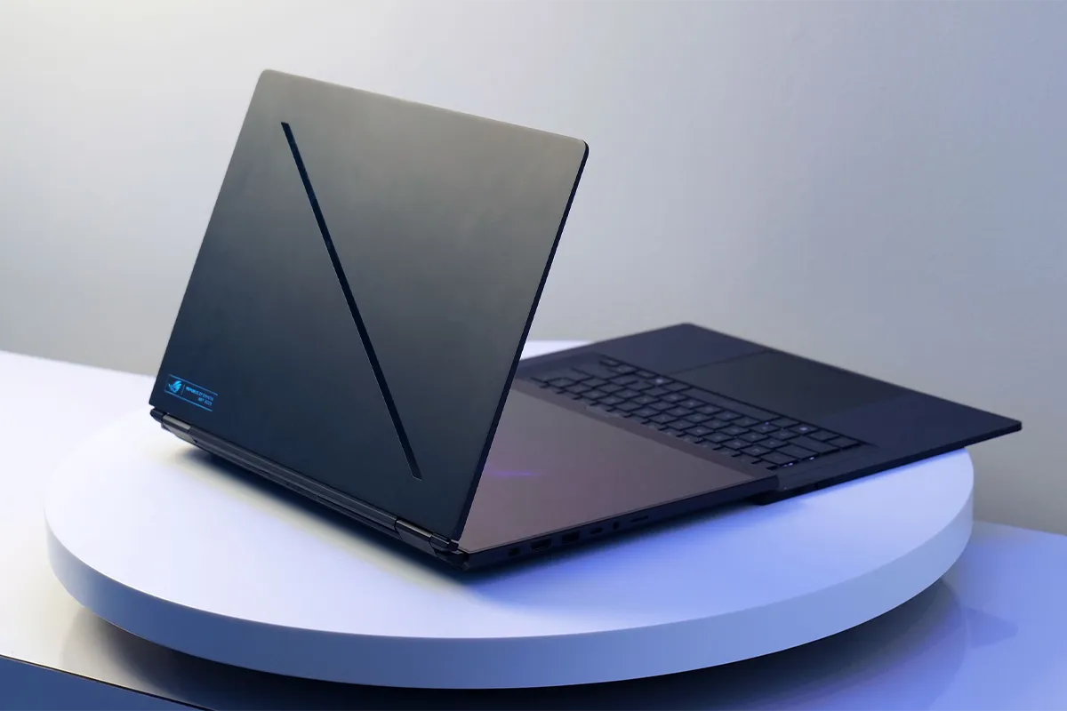 ایسوس لپ تاپ دو نمایشگر ROG Zephyrus Duo را رونمایی کرد